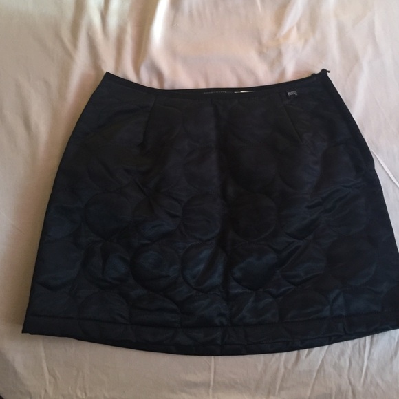 Guess Textured Mini - Picture 4 of 4