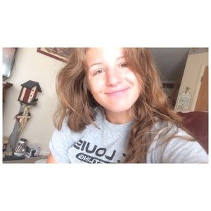 Meet your Posher, Brittney