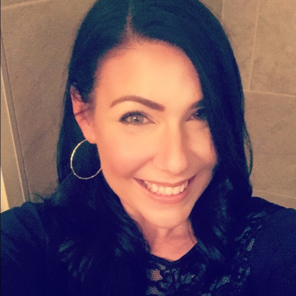 Meet your Posher, Lola