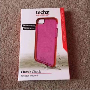 Tech 21 iPhone 6/6s case
