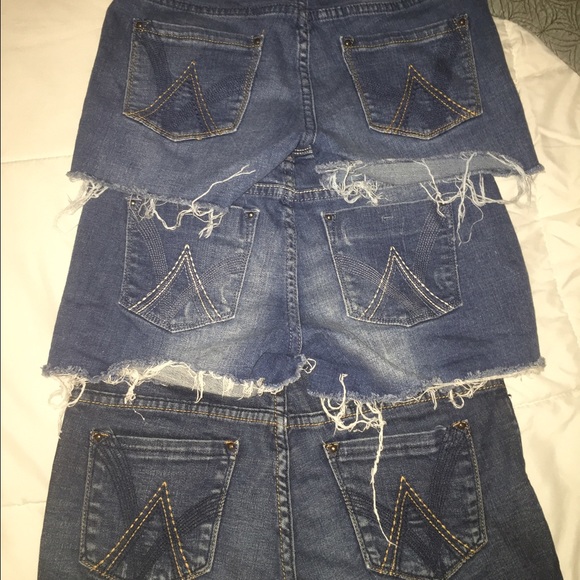 Denim shorts - Picture 2 of 2