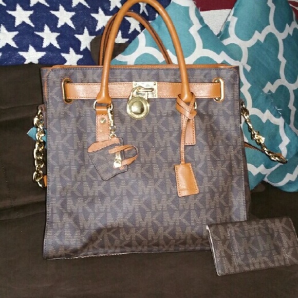 MK purse and checkbook holder
