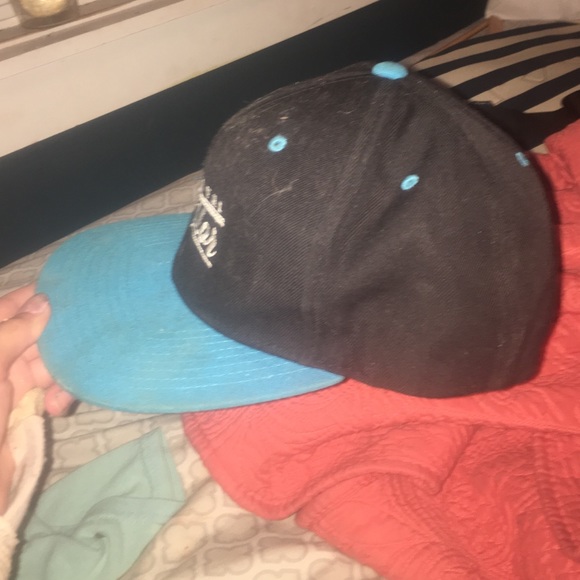 Hat - Picture 3 of 3