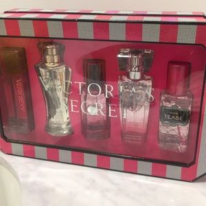 Victoria's Secret Must Have Eau De Parfum Set