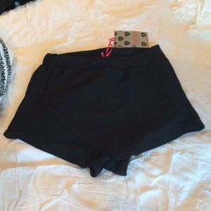 Brand new black skort