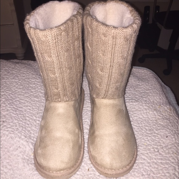 Cute knitted style boots!