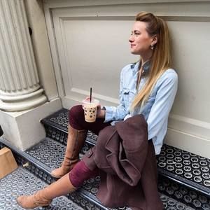 Meet your Posher, Kayla