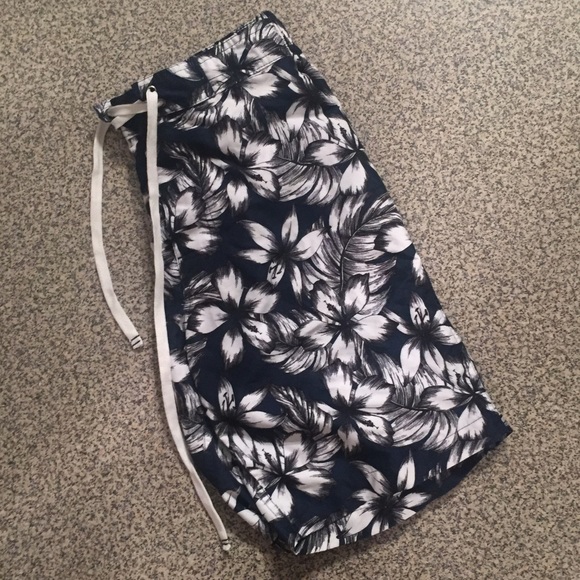 Merona men’s swim trunks