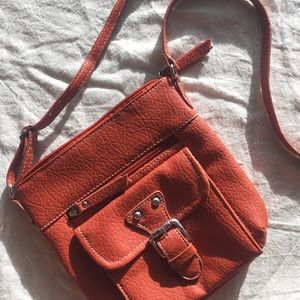 Kelly & Katie Cross Body bag!