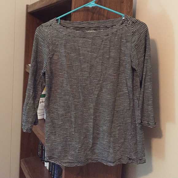 Black and white striped tee