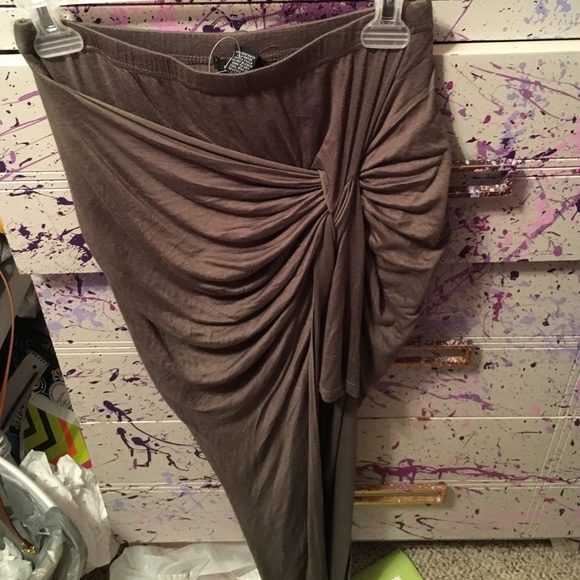 Rue 21 hi-low maxi skirt