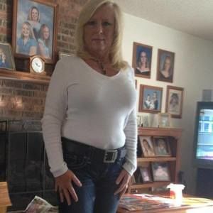 Meet your Posher, Carolyn