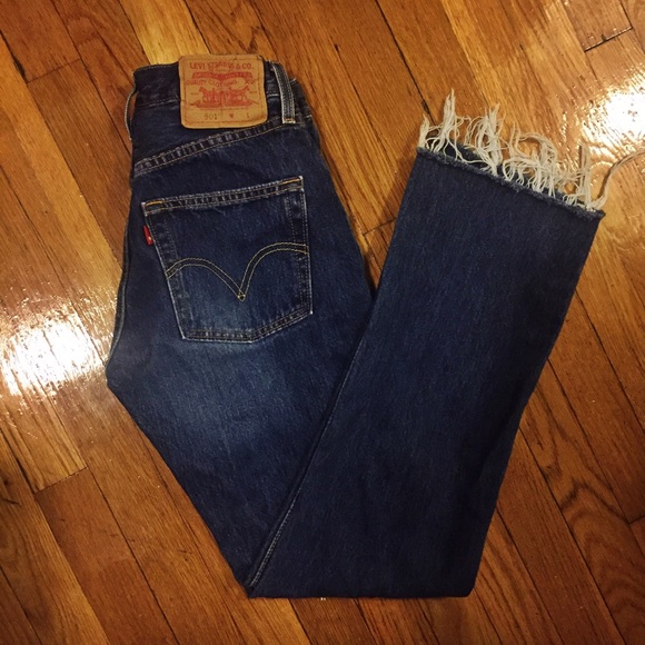 🚫SOLD🚫🍍Vintage 501 Levi's 24/25🍍 - Picture 4 of 4