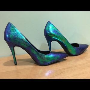 BCBG Women's High Heels Shoes Sz 6 Irridescent