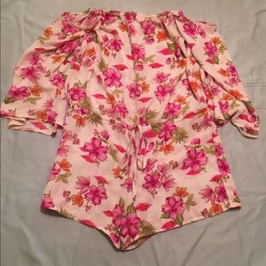 $32 🅿️🅿️ Tropical Bouquet Romper