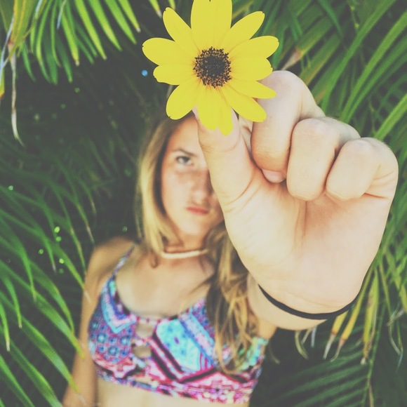 Meet your Posher, Demi