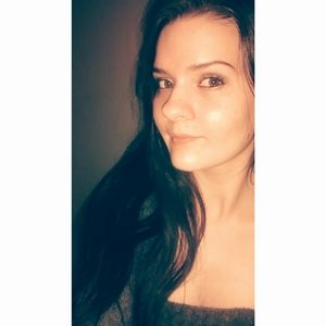 Meet your Posher, Marissa