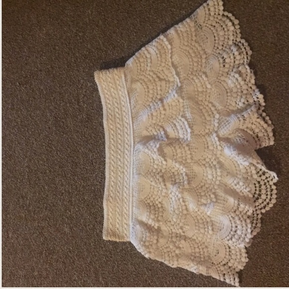 White lace shorts