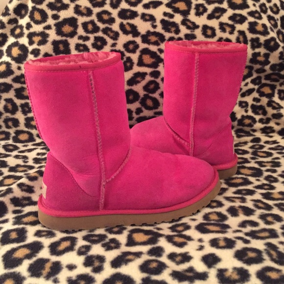 UGG Shoes - Hot Pink Uggs