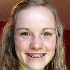 Meet your Posher, Clarissa