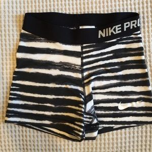 Nike Drifit Pro Spandex workout short!