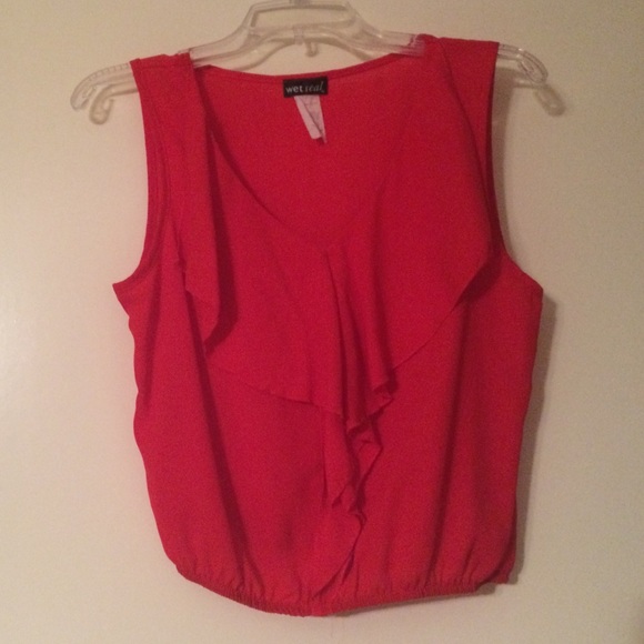 Red ruffle blouse with bubble hem