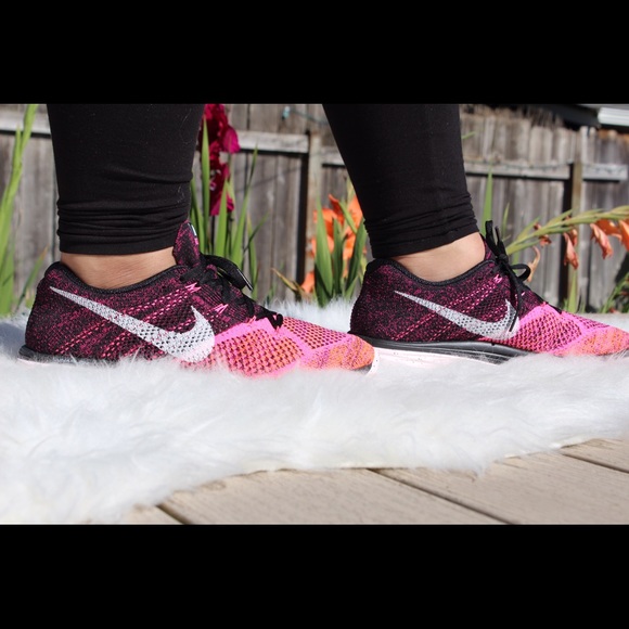 BNWOT NIKE LUNAR FLYKNIT 3 PRICE FIRM - Picture 4 of 4