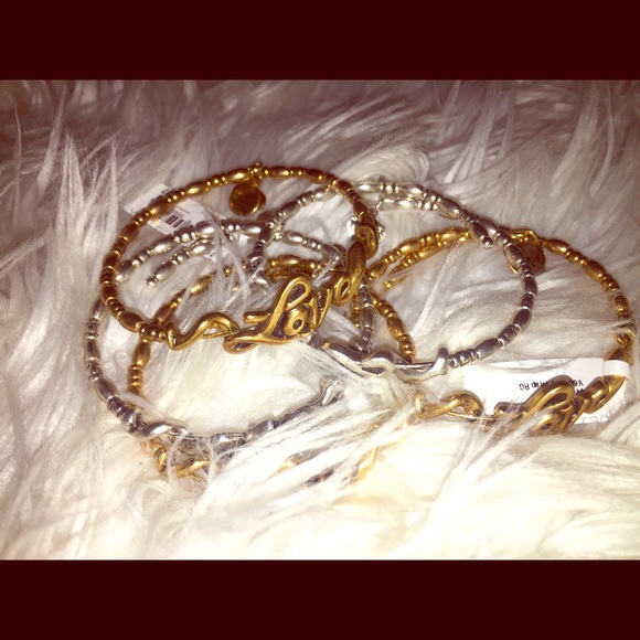 Alex and Ani: 'Love' Wrap