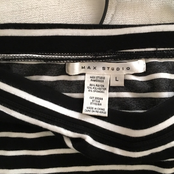 Max Studio Black and White Knit Mini - Picture 3 of 3