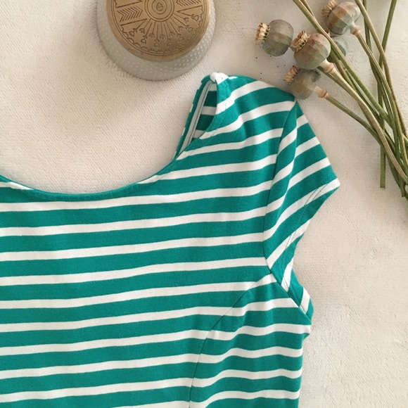 Old Navy Green Striped Dress