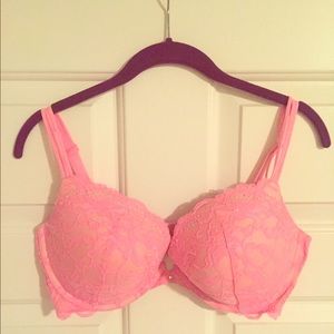 Victoria's Secret - Very Sexy - Push Up Bra 38D