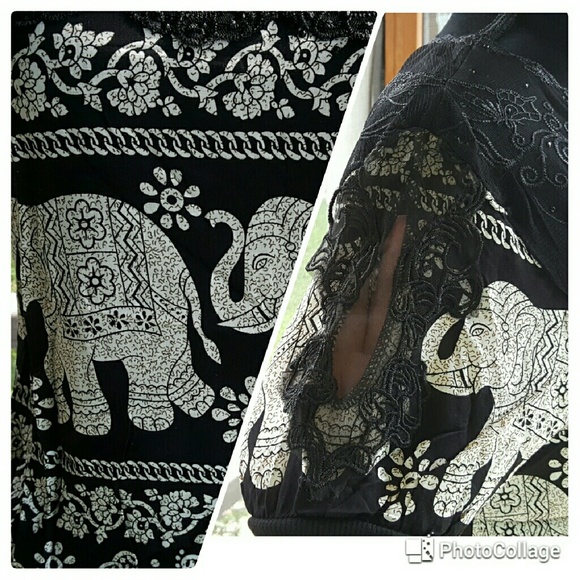 ⚠HOST PICK⚠   : Split Lace Printed Blouse Top - Picture 2 of 4