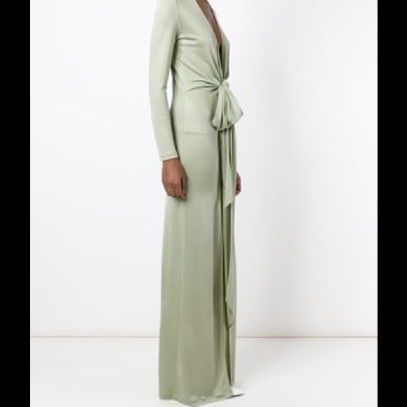 🚩SOLD🚩New GIVENCHY Décolleté cascading gown sz 4 - Picture 2 of 4