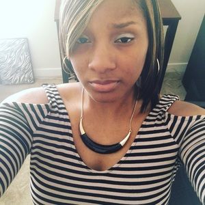 Meet your Posher, Alexis