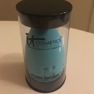 BRAND NEW - IT Cosmetics Hydra-sponge