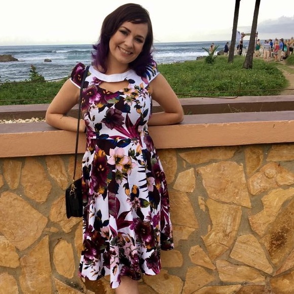 Meet your Posher, Kate - Picture 3 of 4