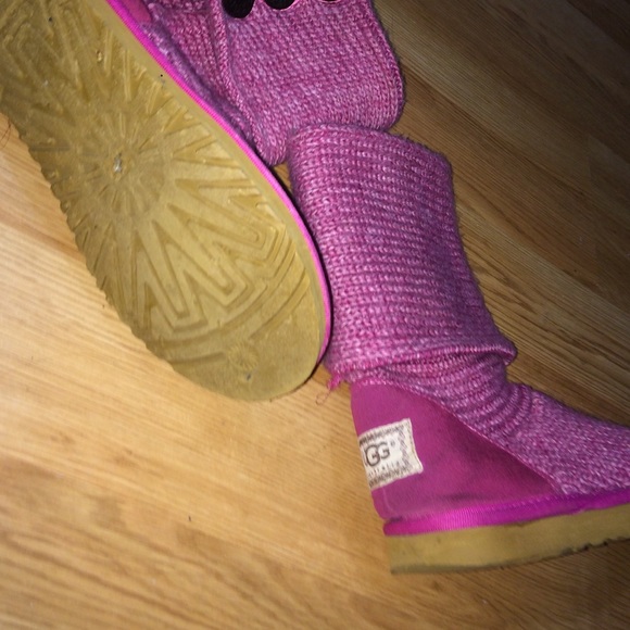 uggs - Picture 2 of 3