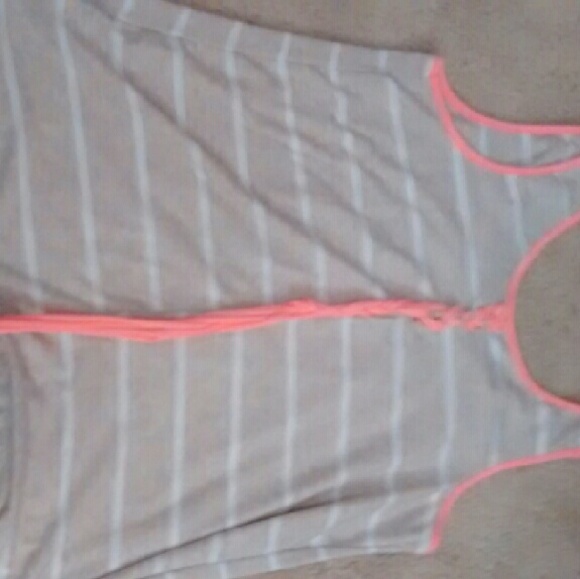 Tank top - Picture 2 of 3