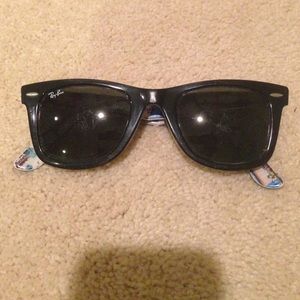 Ray-ban wayfarer sunglasses