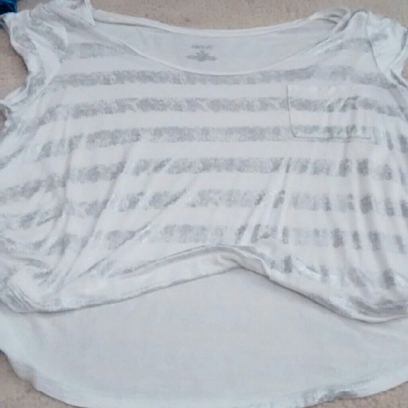 Loose crop top