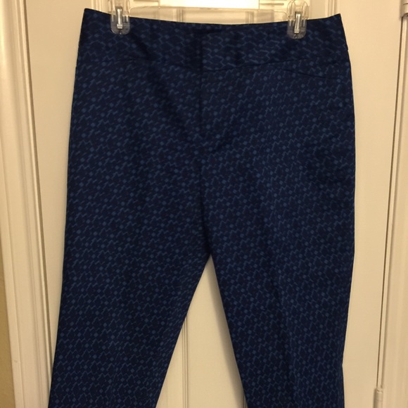 Blue and black crops - Picture 1 of 3