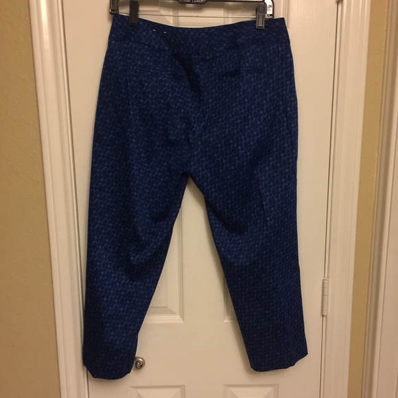 Blue and black crops - Picture 2 of 3