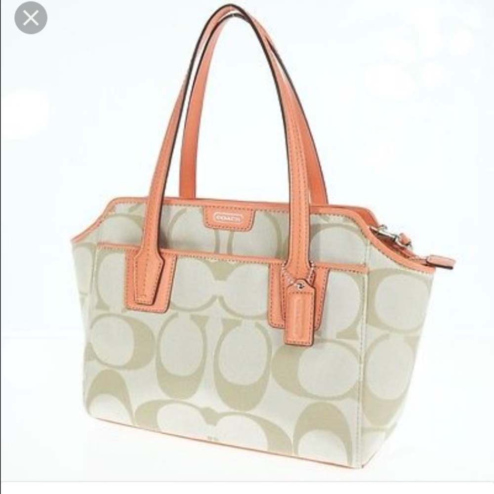 100% Authentic Coach purse!!!
