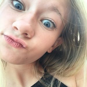 Meet your Posher, Vanessa