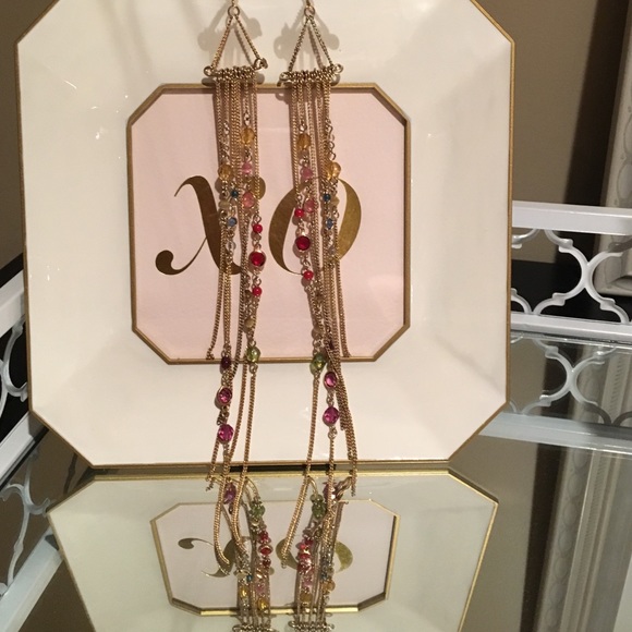 🙋🏻🙋🏻🙋🏻Super on trend earrings