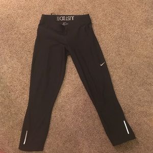 Nike Capri work out pants/leggings