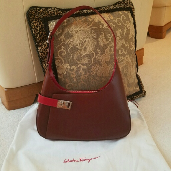 Salvatore Ferragamo Leather Shoulder Bag