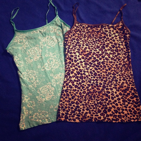 2 camisoles