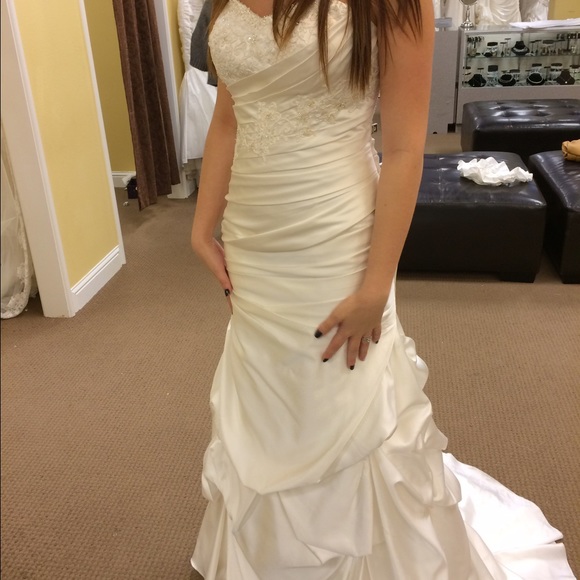 Wedding dress