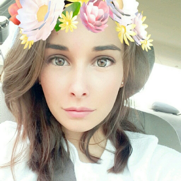 Meet your Posher, Faith - Picture 1 of 1